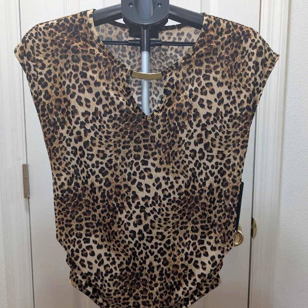 Annabelle USA Small Animal Print Blouse Top Shirt Cheetah Jaguar Leopard NWT